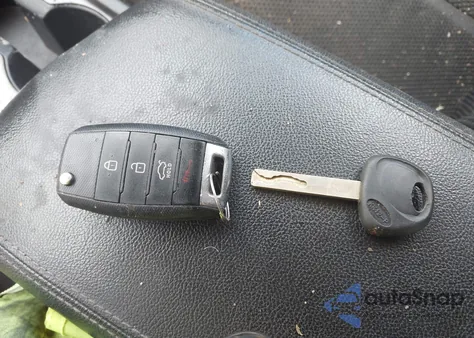 2019 Kia Optima Lx из США, поврежденный, VIN 5XXGT4L30KG338308